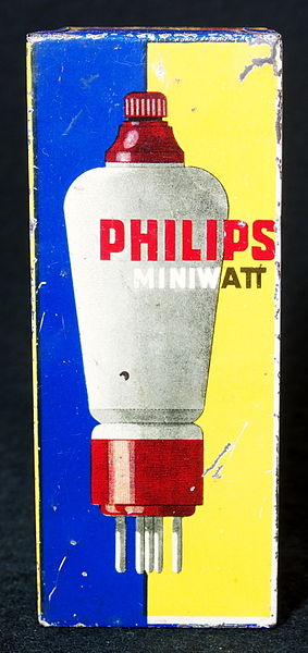 File:Philips miniwatt blik, foto 7.JPG