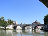 Ponte Vittorio Emanuele II - northward