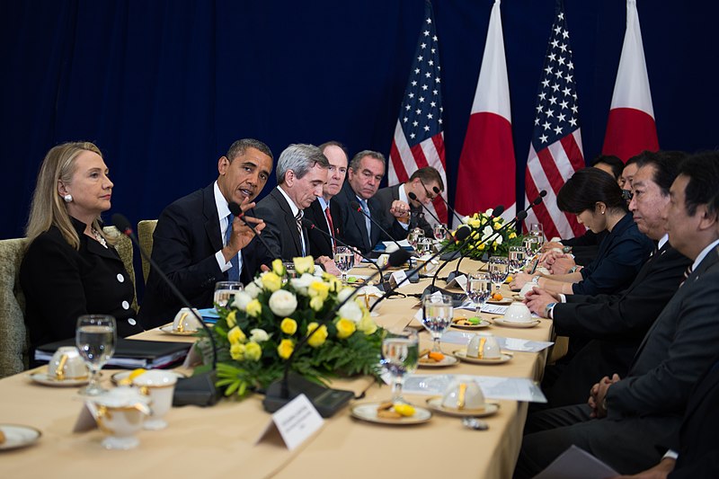 File:President Obama and Secretary Clinton Meet Japan's Prime Minister Noda (8201752413).jpg