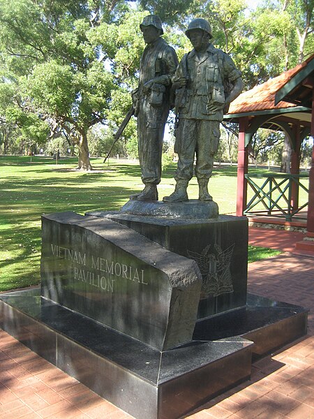 File:Public art - Vietnam memorial pavilion, Kings Park Perth.jpg