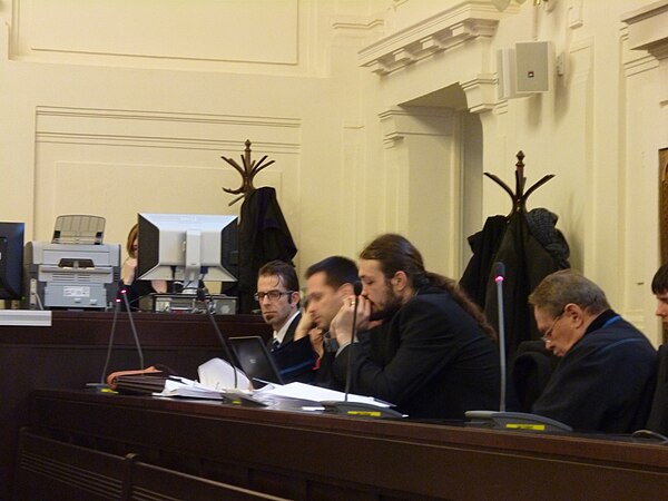 Randy Blythe (left) with his defence team during his manslaughter trial