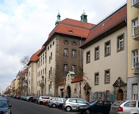 Rigaer Str Schule F'hain 110311 AMA fec (15)