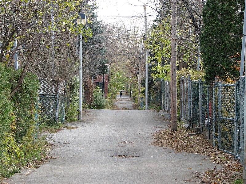 File:Ruelle Montreal2.JPG