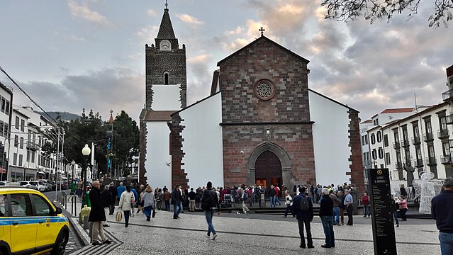 Cathedral of Funchal with its tower of 15th-century Gothic style in the background