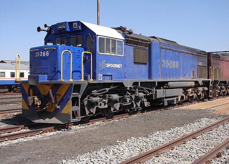 File:SAR Class 35-200 35-266.JPG