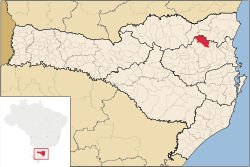 Localização de Rio dos Cedros em Santa Catarina