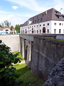 Schloss Seefeld, Innerer Schlossgraben ib-2