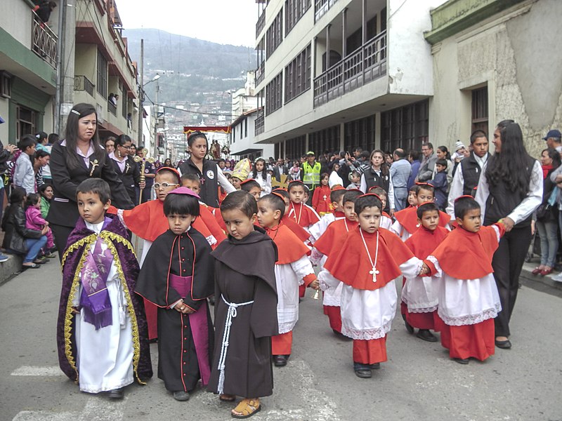 File:Semana Santa en Pamplona (13912343175).jpg