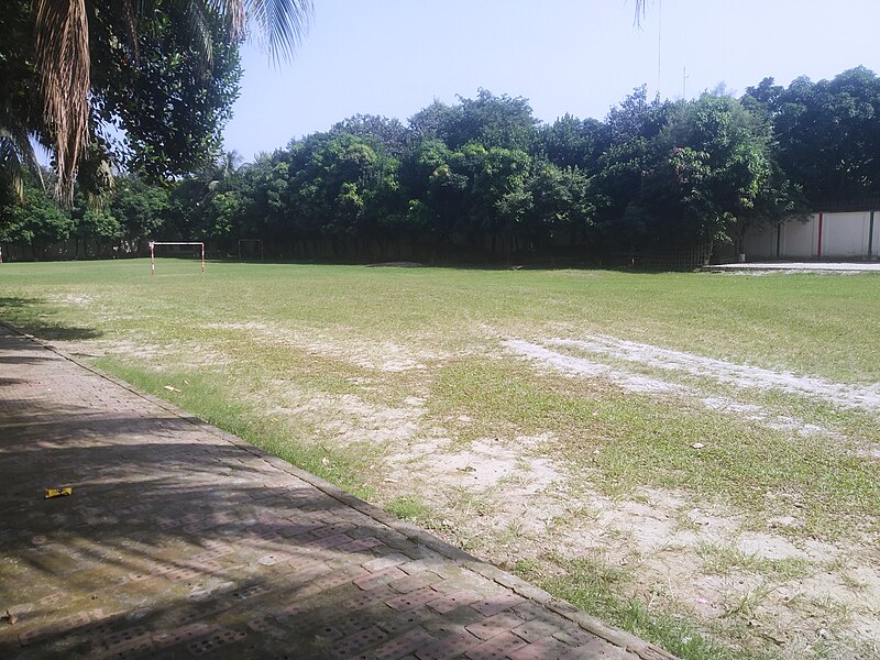 File:Shaheed Police Smrity College Playground 1.jpg