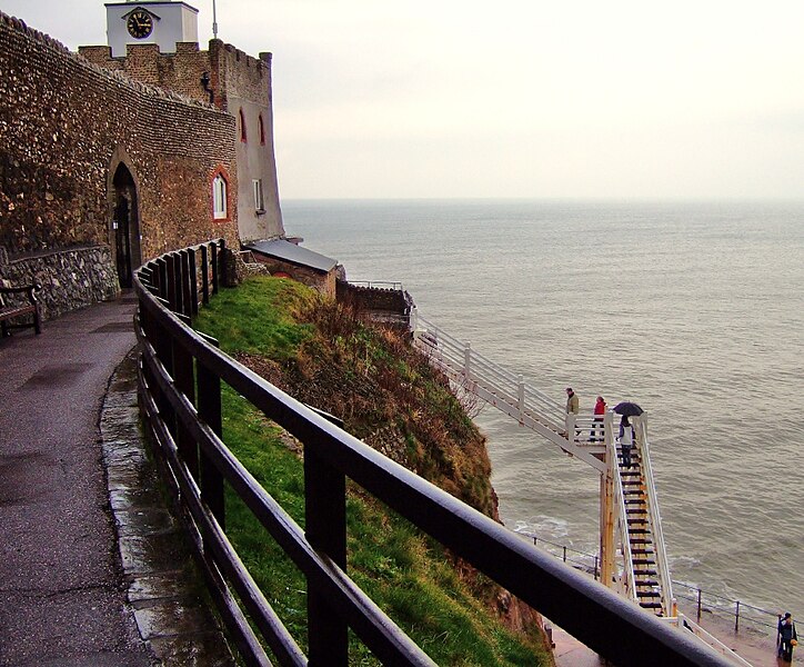 File:Sidmouth, Jacob’s Ladder in the Rain - geograph.org.uk - 2036747.jpg