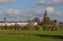 Skyline of Zutphen as seen from the Westbank of the IJsselriver in the autumnsunshine - panoramio.jpg