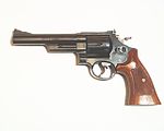 https://upload.wikimedia.org/wikipedia/commons/thumb/d/d0/Smith_wesson-m29.jpg/150px-Smith_wesson-m29.jpg