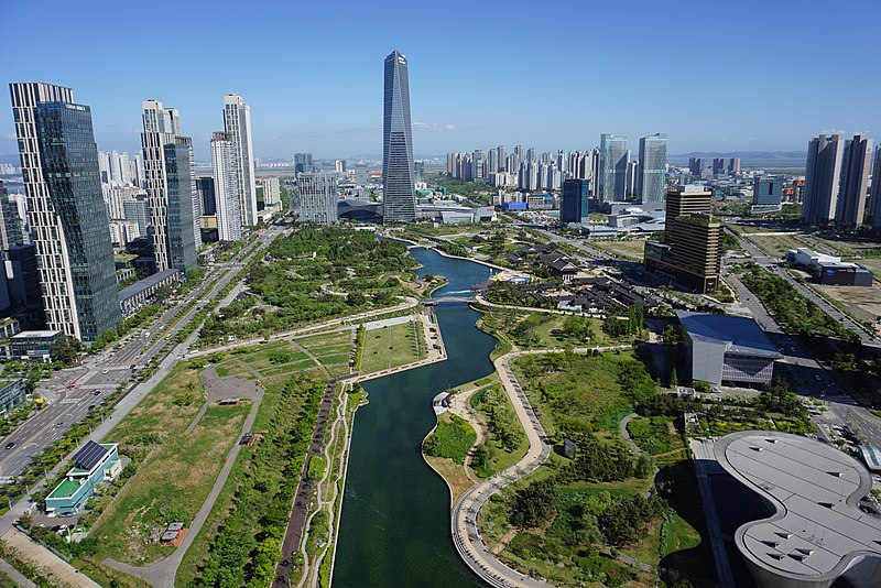 File:Songdo Central Park and Posco Tower Songdo.jpg