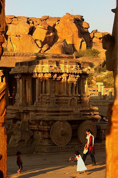 File:Stone chariot hampi 1.jpg