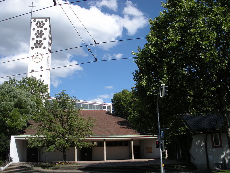 File:Stuttgart Evang. Auferstehungskirche Rot 2.JPG