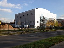 Halle der Takeda Pharmaceutical Company in Oranienburg