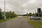 Миниатюра для Файл:Taw Bridge closed following reports of a man on the wrong side of the railings - geograph.org.uk - 5914666.jpg