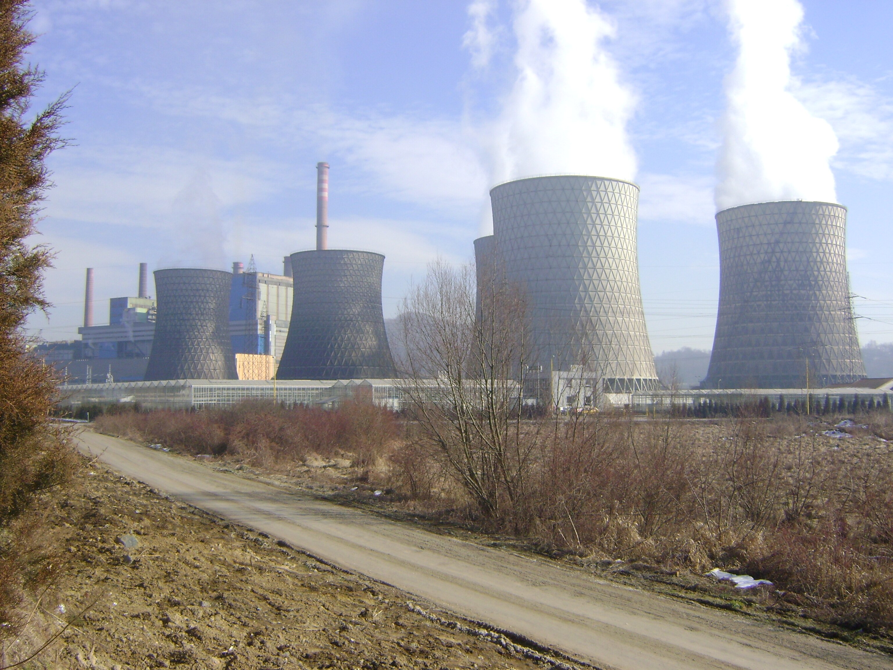 Thermal power plant. Тепловая электростанция powerbarn. Русси, Италия.. Босния и Герцеговина крупнейшие тепловые электростанции. Тепловая электростанция рядом с Хайдарабад.