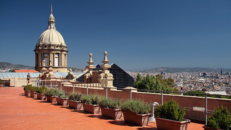 File:Terrassa del MNAC - panoramio.jpg