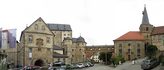 Bridge from castle to Church Thurnau Panorama md.jpg