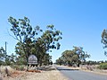 English: Town entry sign at Tullibigeal, New South Wales