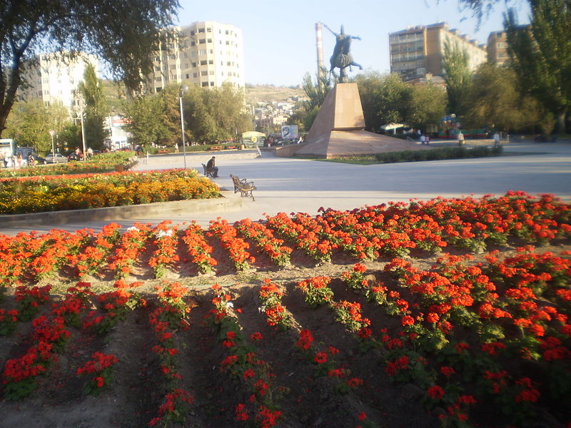 File:Vardan Mamikonyan monument 9122281 31.JPG