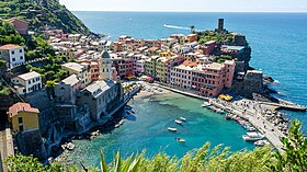 Vernazza, Cinque Terre (panorama).jpg