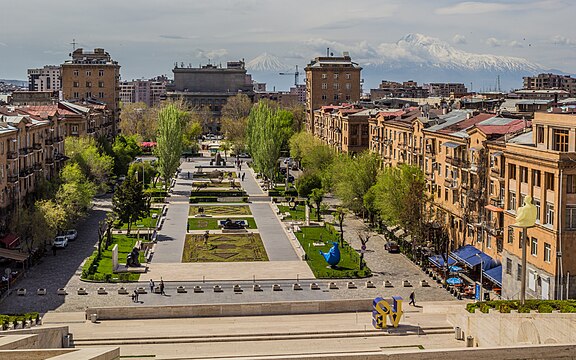 Ереван кентрон. КЕНТРОН (район Еревана). Ереван центр города. Ереванский Каскад Армения. Каскад Таманян Ереван.