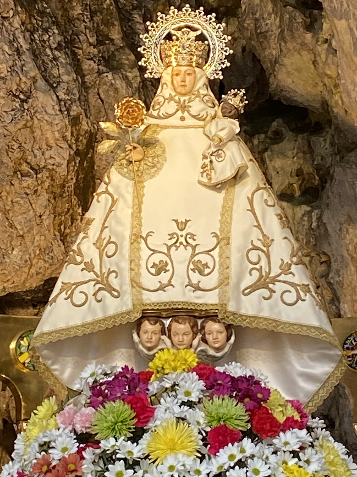 Virgen de Covadonga - Wikipedia, la enciclopedia libre