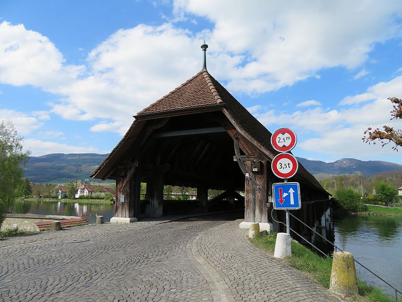 File:Wangen an der Aare gedeckte Holzbrücke 06.jpg