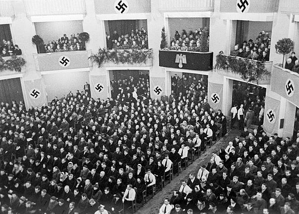Volksdeutsche meeting in occupied Warsaw, 1940
