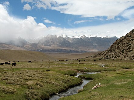 Yangbajain valley to the north of Lhasa