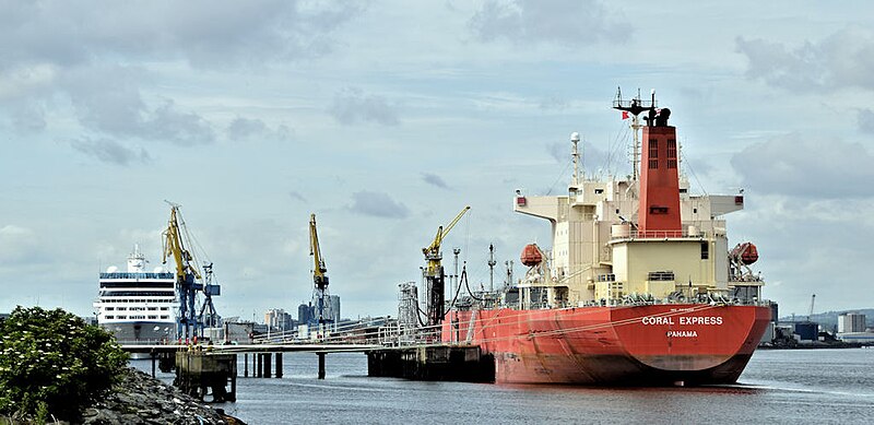 File:"Coral Express" and "Insignia", Belfast harbour (June 2019) - geograph.org.uk - 6189152.jpg