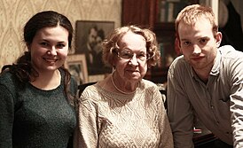 Галина Фёдорова (в центре) с учениками Камилой Давлетовой и Ваном Эшем Виржилем