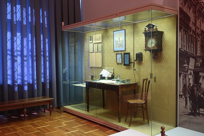 File:Экспозиция литературного музея А.П. Чехова в Таганроге. Фото 15.jpg