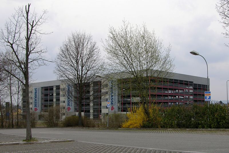 File:20080323 Parkhaus Thondorf (01).JPG