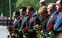 State leaders during the ceremony of laying wreaths to the Tomb of the Unknown Soldier