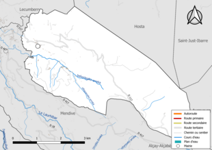 Carte en couleur présentant le réseau hydrographique de la commune