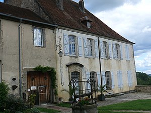 8 Montigny lès Vesoul abbaye.JPG