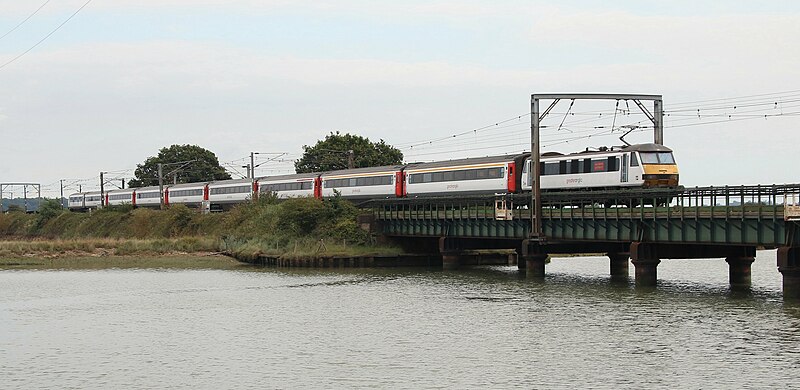 File:90005 Vice Admiral Lord Nelson on Stour bridge.jpg