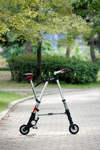 <span class="mw-page-title-main">A-bike</span> British Folding Bicycle