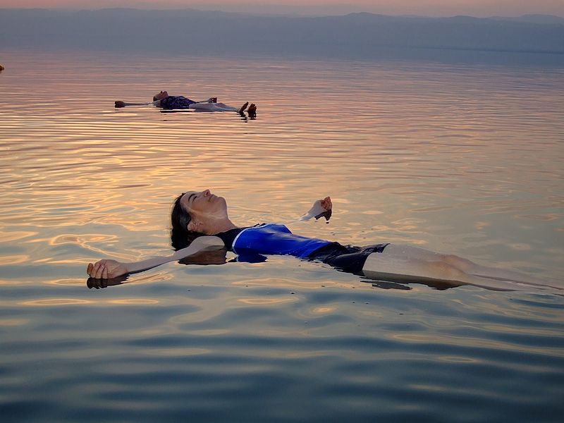 File:A float on the Dead Sea.jpg