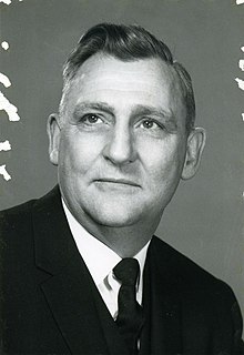 Potret Dr. Richard Potter.jpg