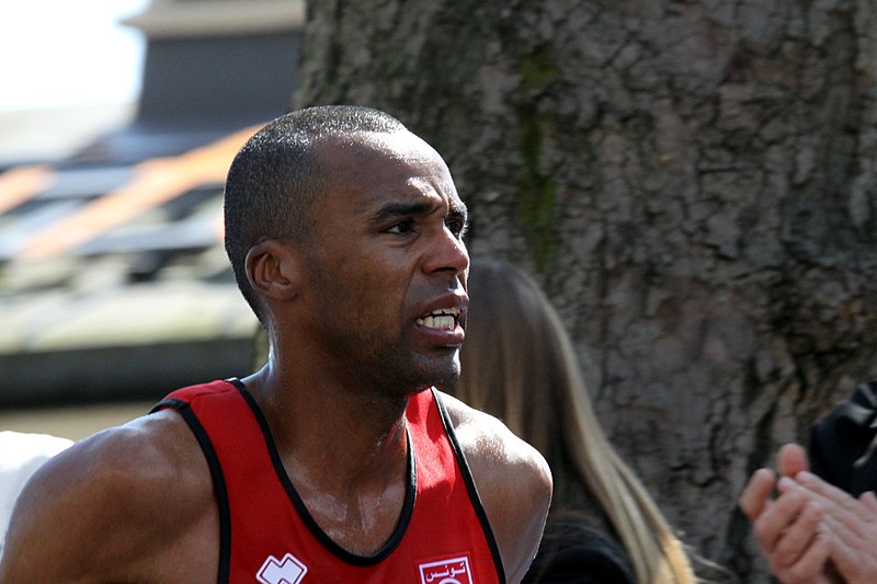File:Abderrahim Zhiou during 2013 London Marathon (3).JPG