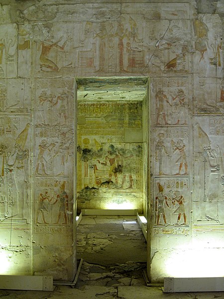 File:Abydos Tempel Sethos I. 29.JPG