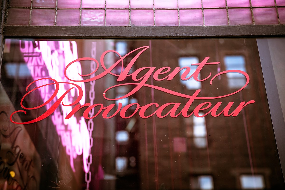 File:Agent Provocateur, 133 Mercer New York, NY 10012, USA - October 2012.jpg - Wikimedia