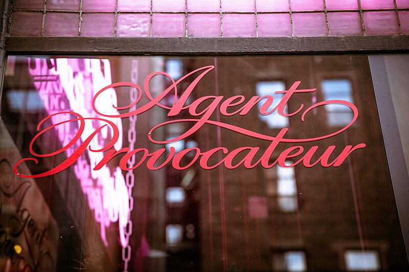 File:Agent Provocateur, 133 Mercer Street, New York, NY 10012, USA - October 2012.jpg