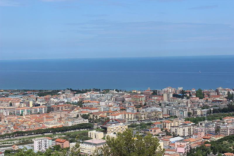 File:Albenga.JPG