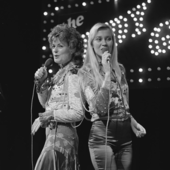 Agnetha Fältskog and Anni-Frid Lyngstad at The Eddy Go Round Show, 1974