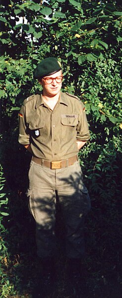 File:BW-Soldat 1994.jpg